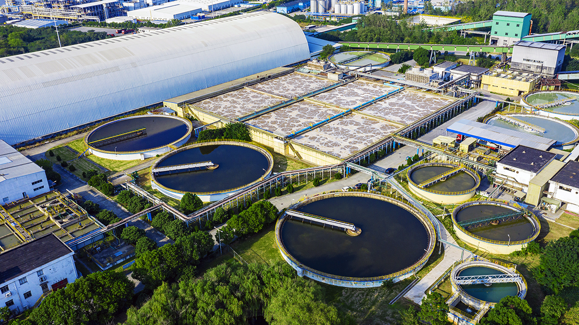 2020年腾博官网荣获国度级绿色工厂和全国水效领跑者称号.jpg